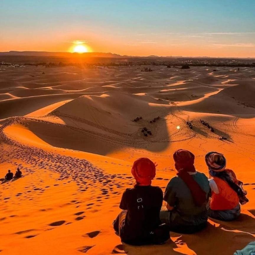 Bivouac Camel Trips Hotell Merzouga Eksteriør bilde