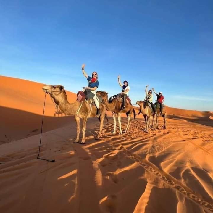 Bivouac Camel Trips Hotell Merzouga Eksteriør bilde