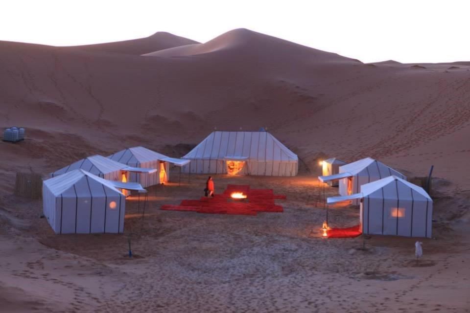 Bivouac Camel Trips Hotell Merzouga Eksteriør bilde