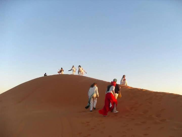 Bivouac Camel Trips Hotell Merzouga Eksteriør bilde