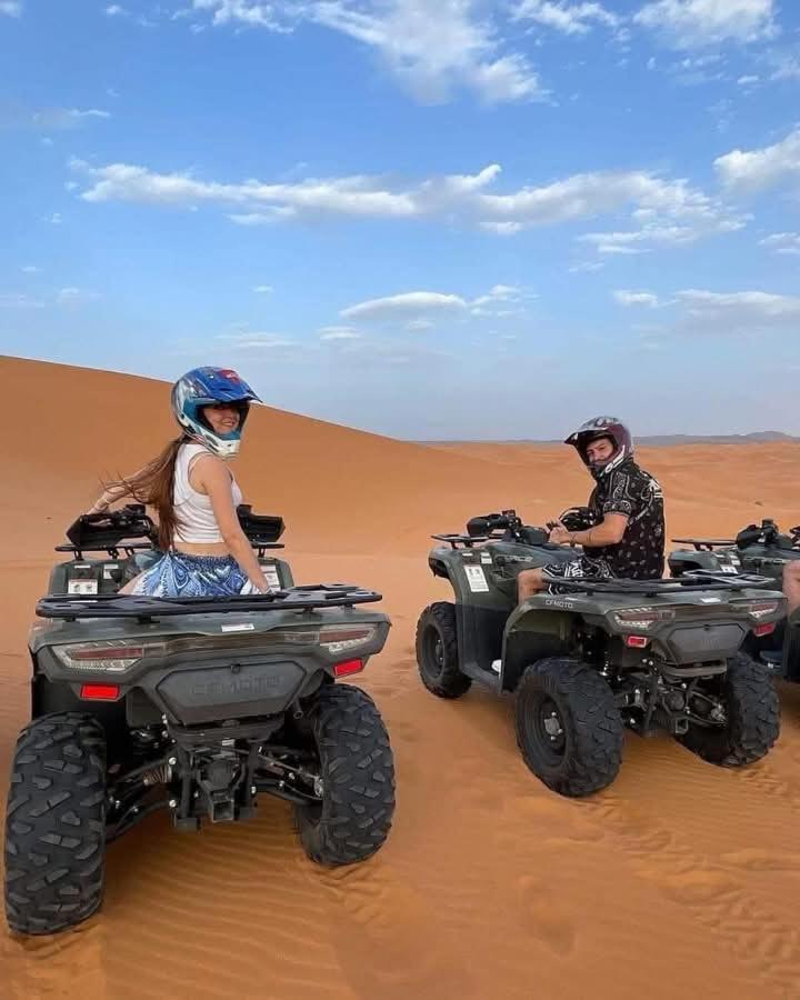 Bivouac Camel Trips Hotell Merzouga Eksteriør bilde