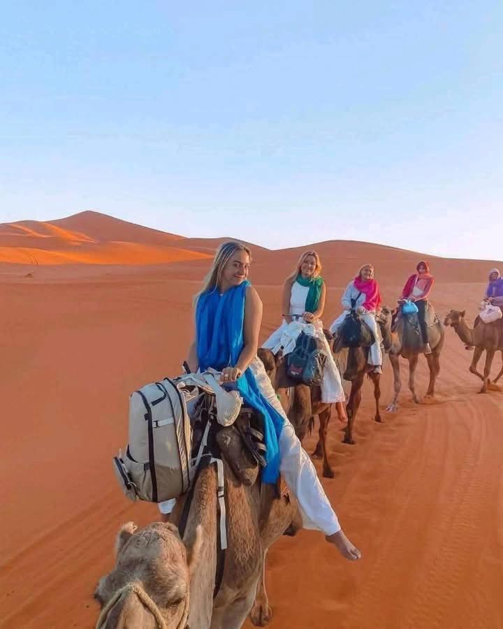 Bivouac Camel Trips Hotell Merzouga Eksteriør bilde