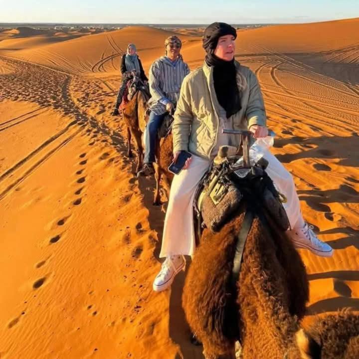 Bivouac Camel Trips Hotell Merzouga Eksteriør bilde